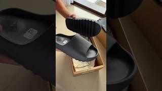 Unboxing Adidas YEEZY Slide ONYX  Epic Yeezy [upl. by Akiem277]