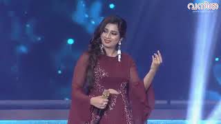 Deewani Mastani live performance  shreya ghosal [upl. by Bobine]