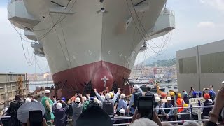 Castellammare lemozione degli operai sotto la prua al varo della Nave Trieste [upl. by Niwle947]