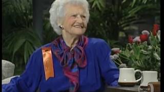 Florence Hodges 93 of Dothan Alabama on Johnny Carsons Tonight Show Sep 27 1989 [upl. by Htebasyle408]