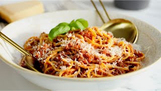 Traditional Spaghetti Bolognese Classic Italian Sauce [upl. by Enyad76]